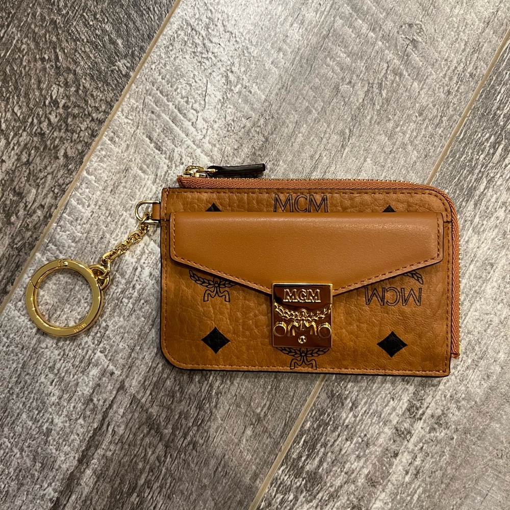 MCM Tracy Zip Card Case in Visetos
